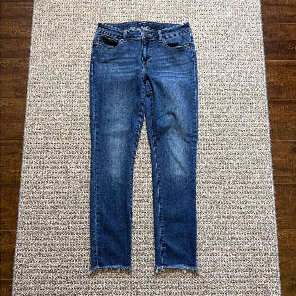 Lucky Brand Women's Dark Blue Skinny Jeans. Size 6/28